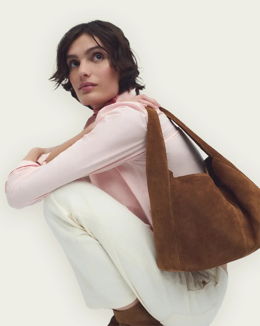 BOLSO MINI ANTE MARRÓN 25X32X13CM