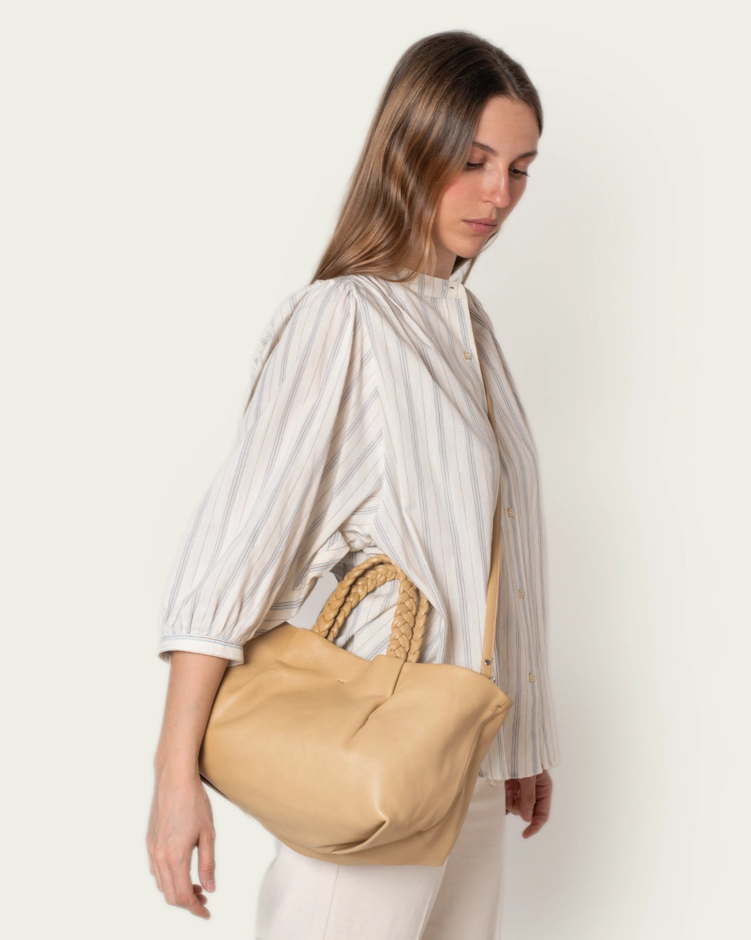 BOLSO DE PIEL DINA ARENA 40X18X18CM