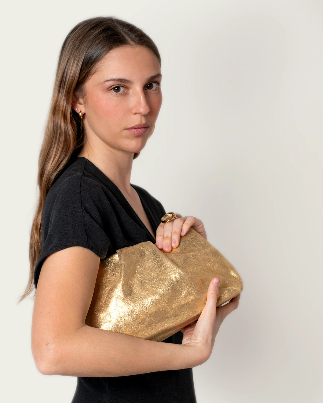 BOLSO PIEL MAYA DORADO 27X17CM