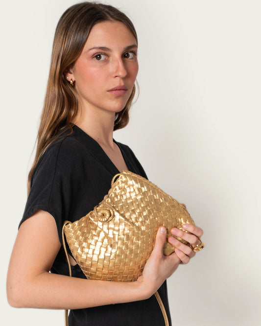 BOLSO DE PIEL LIZA DORADO 25X18X5CM