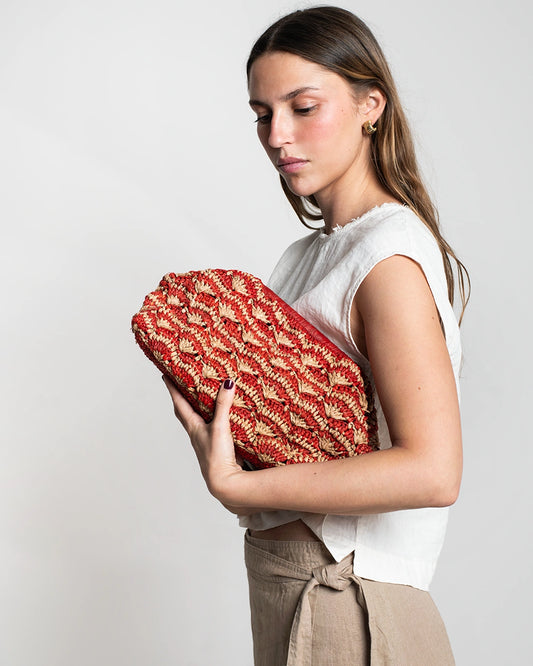 BOLSO EN RAFIA NATURAL Y ROJO 33X22 CM