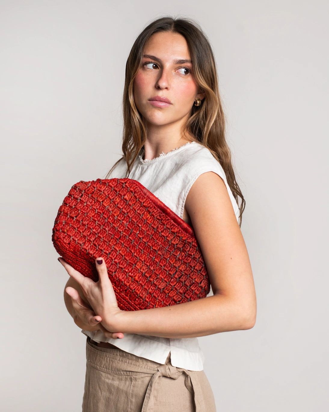 RED RAFFIA HANDBAG 33X22 CM