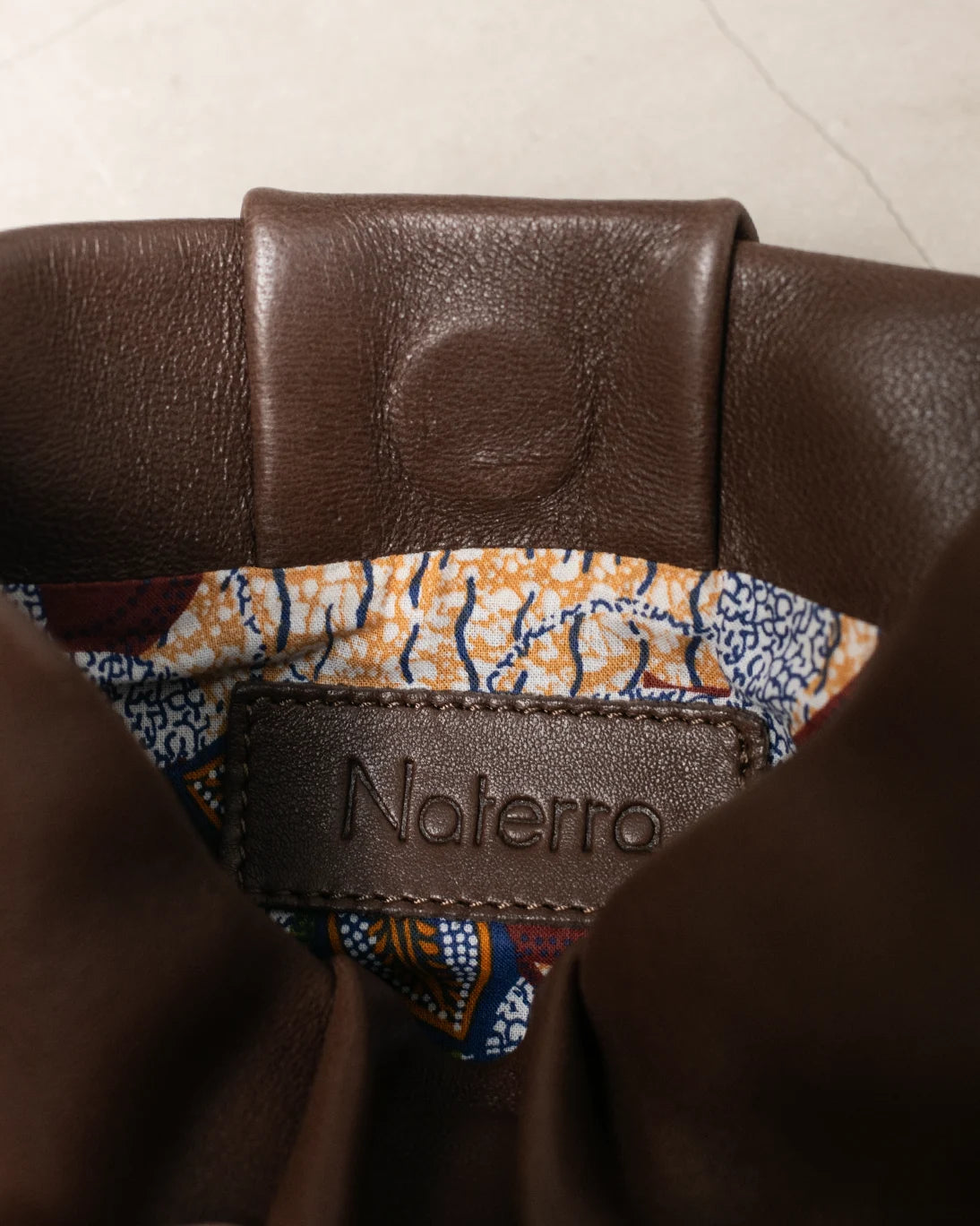 BOLSO DE PIEL AIKO CHOCOLATE