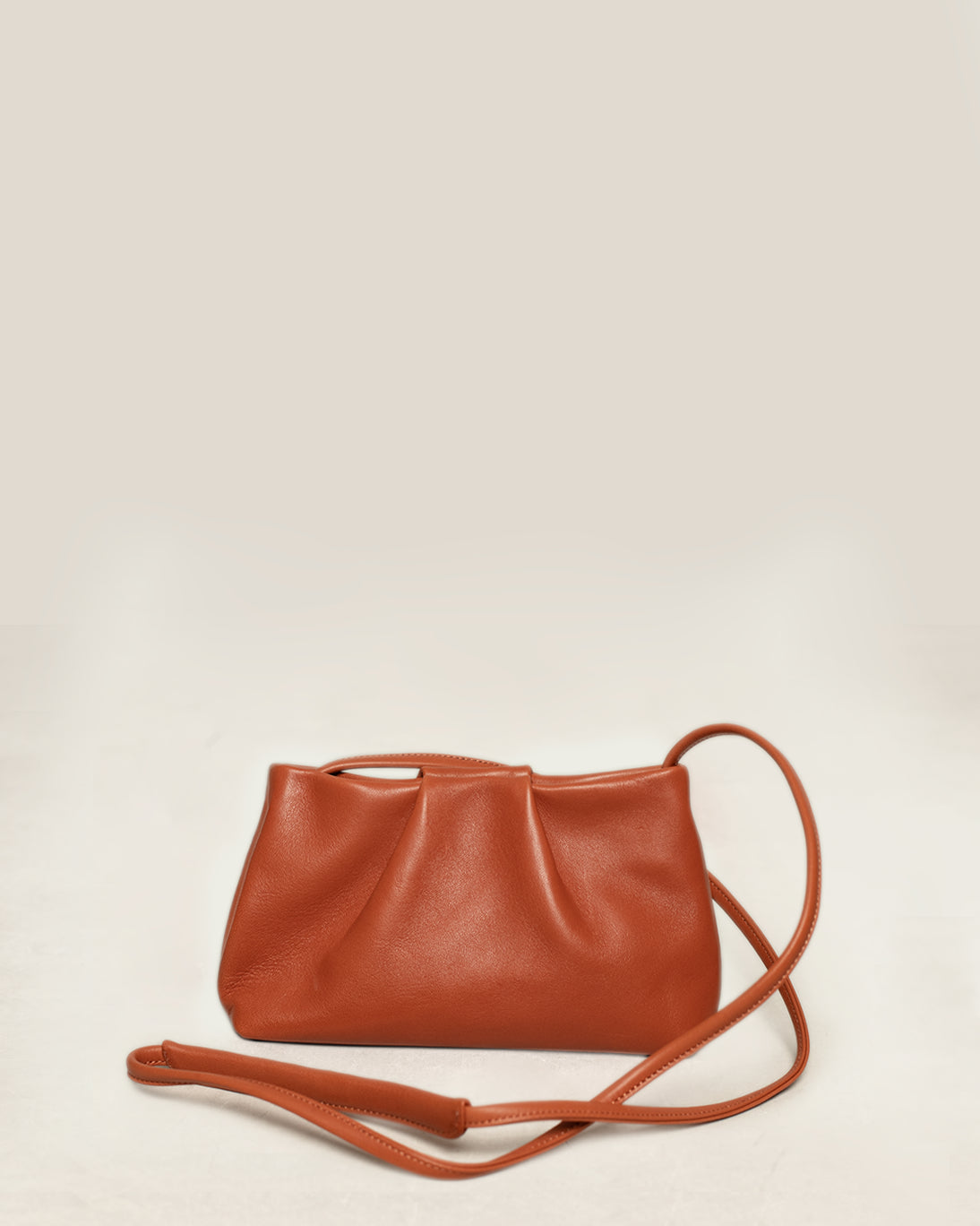 BOLSO DE PIEL AIKO NARANJA
