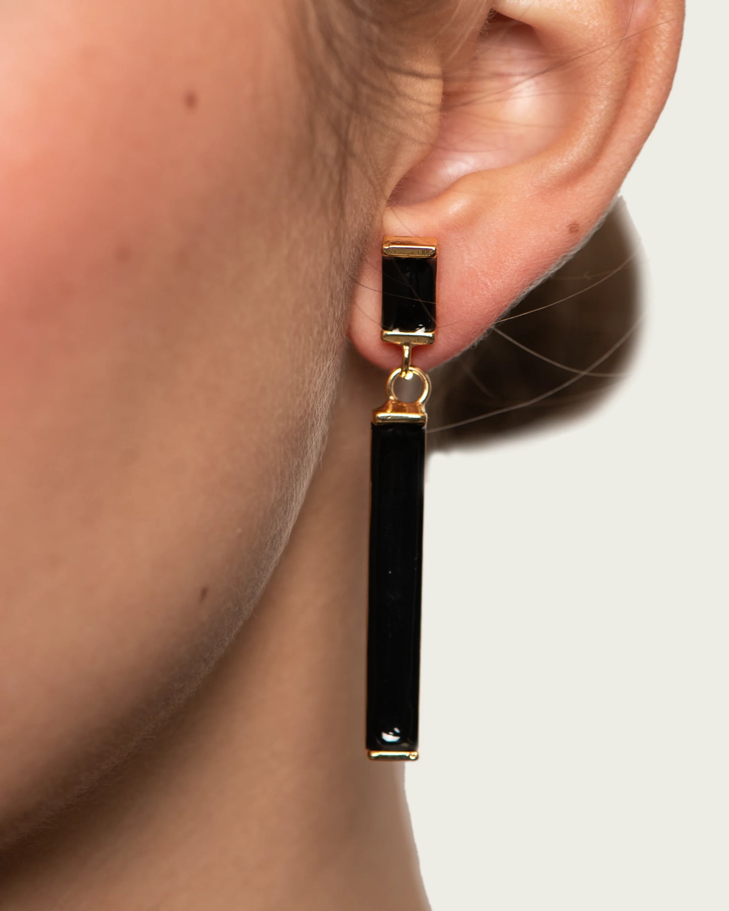 PENDIENTES MINI LUISA NEGROS