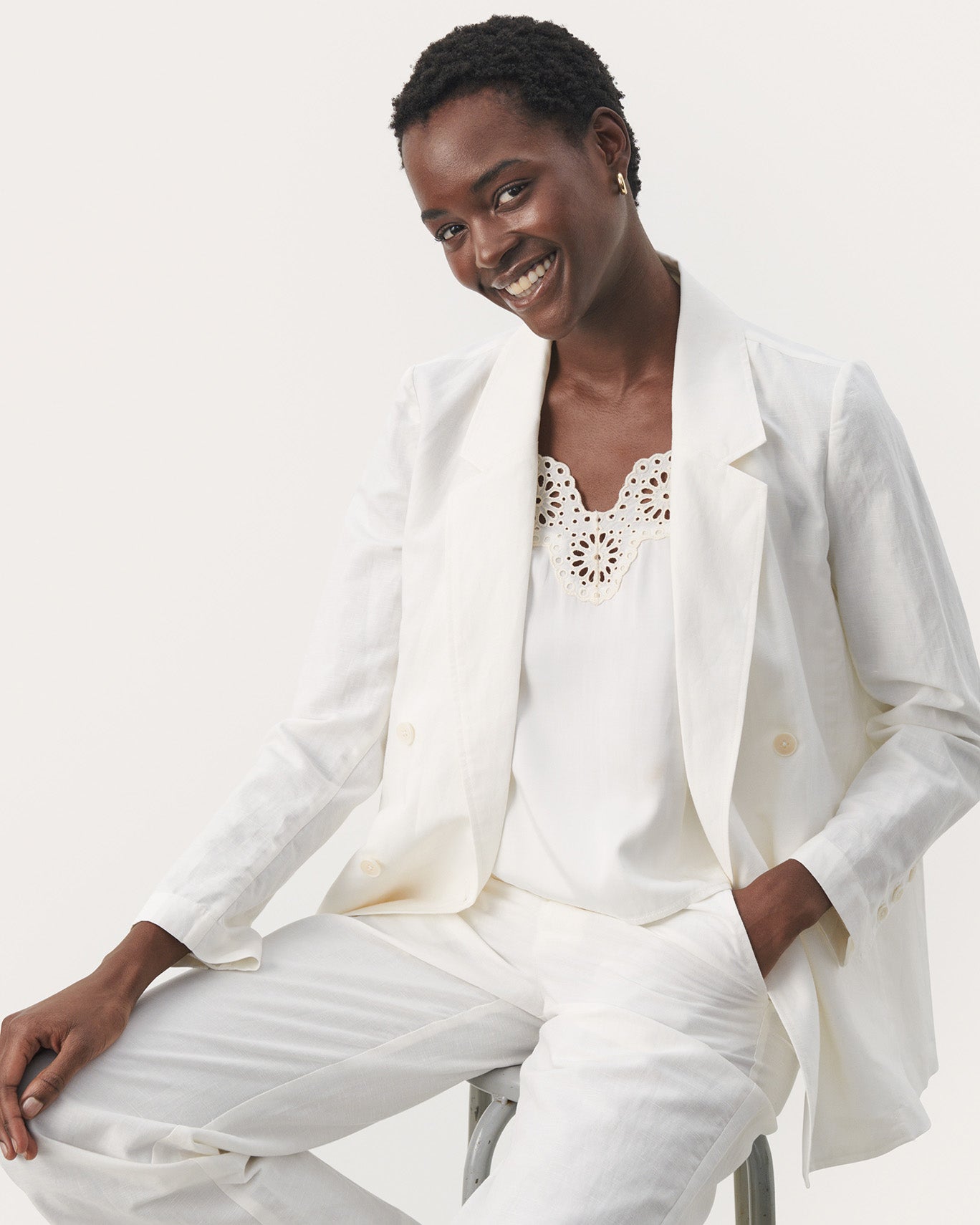 GENEVIE BLAZER
