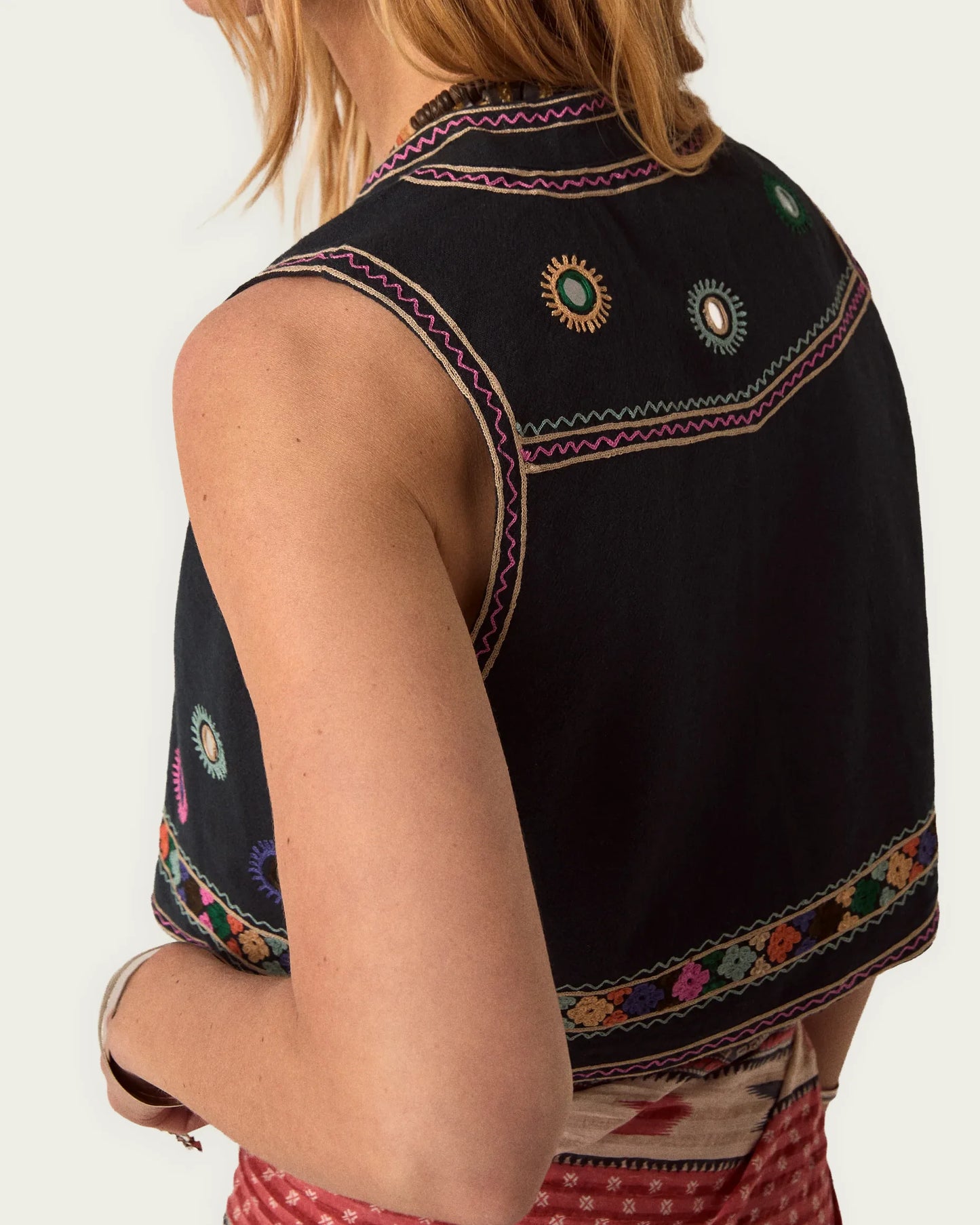 ARTEMISA MAISON HOTEL VEST