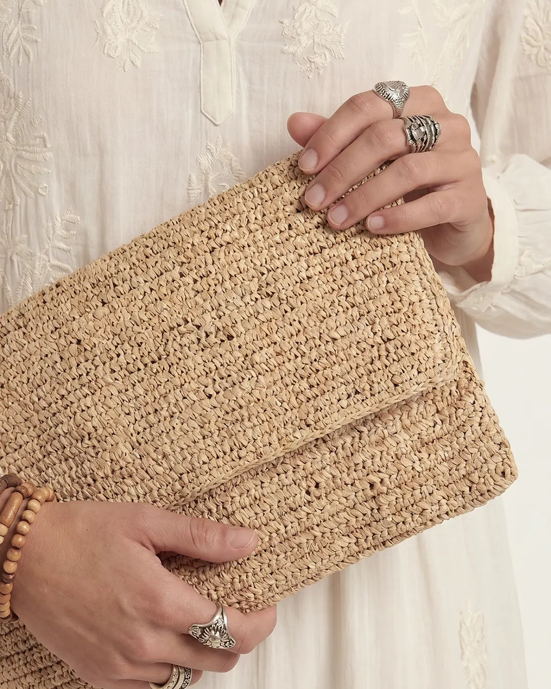 CARTERA RAFIA NATA TOSTADA 32X19CM