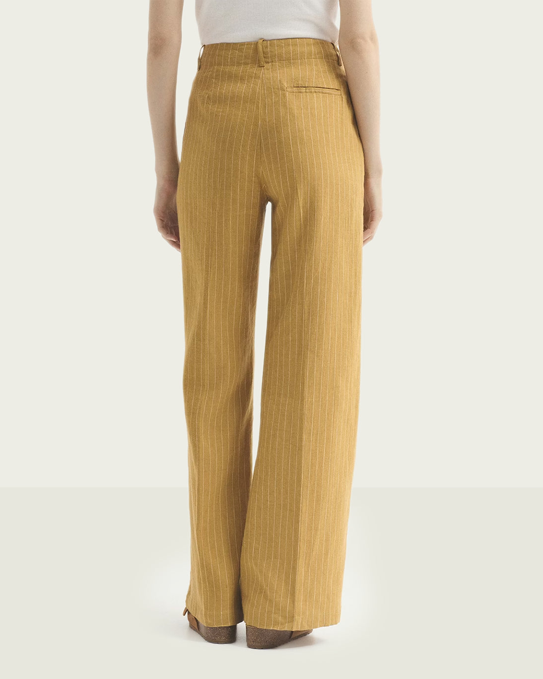 PANTALONES AMARILLOS