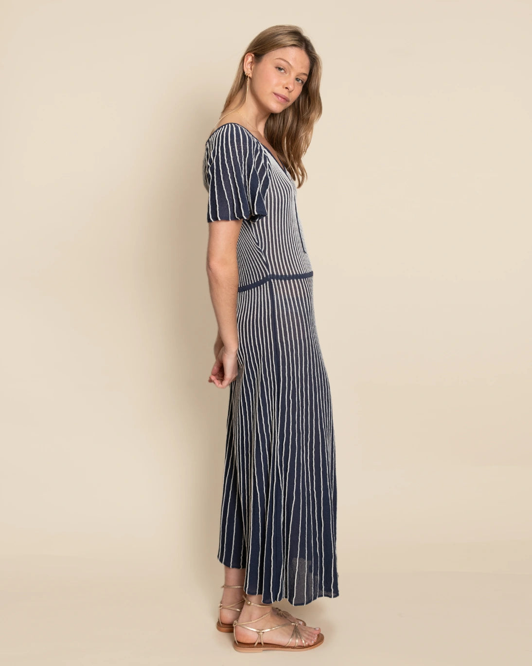 VESTIDO DE RAYAS