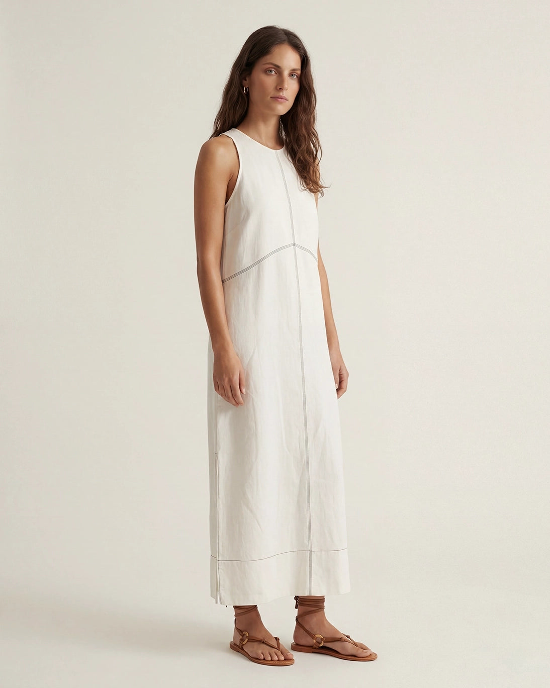 VESTIDO BLANCO PESPUNTES