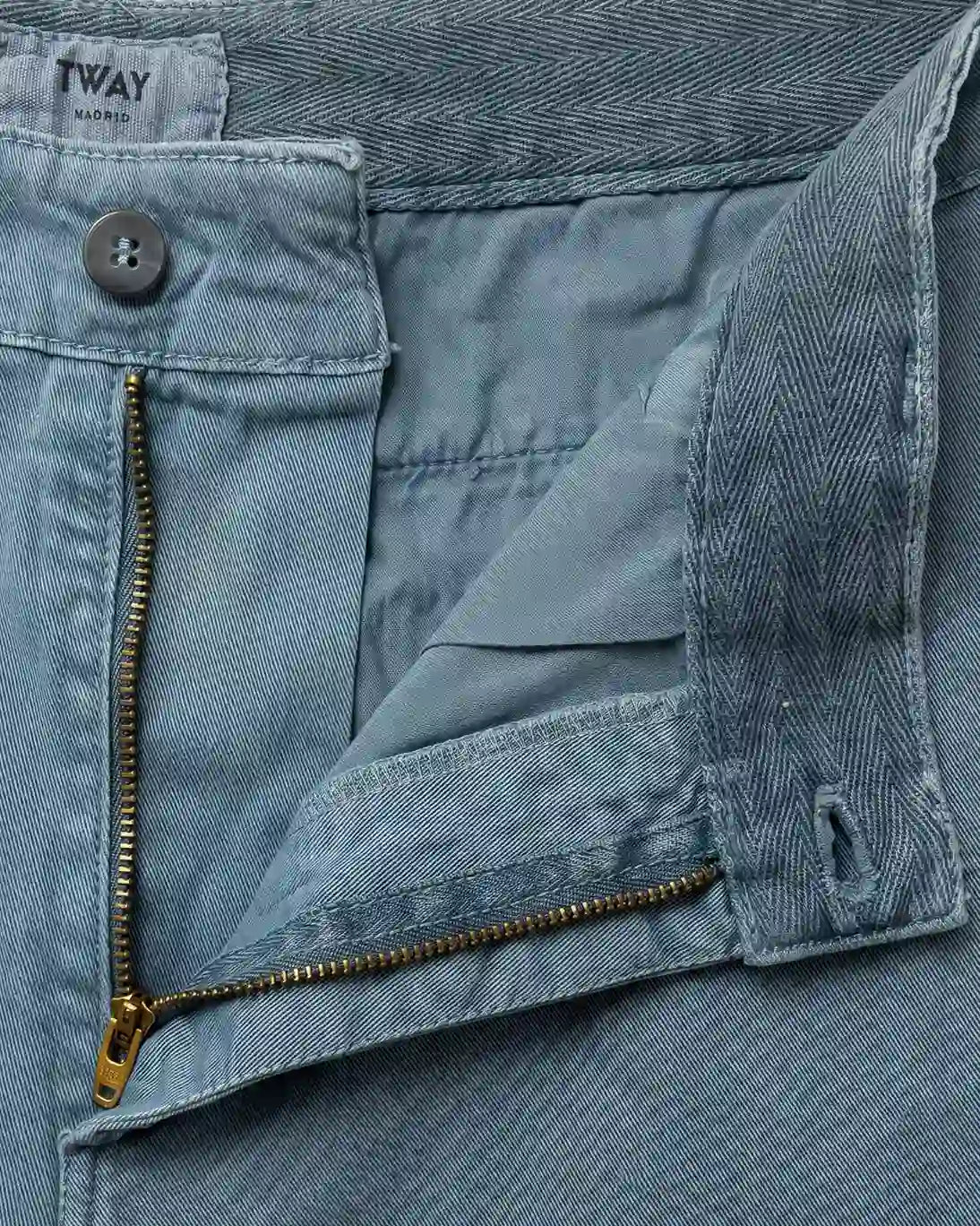 BERMUDAS CHINO AZUL VERDOSO
