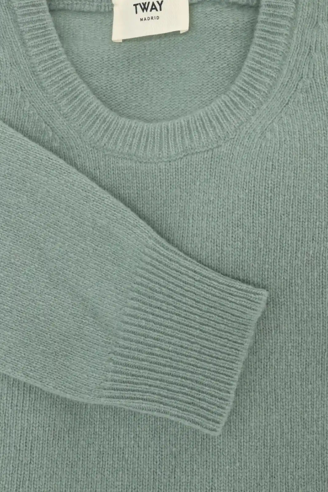 JERSEY CUELLO REDONDO VERDE AGUA