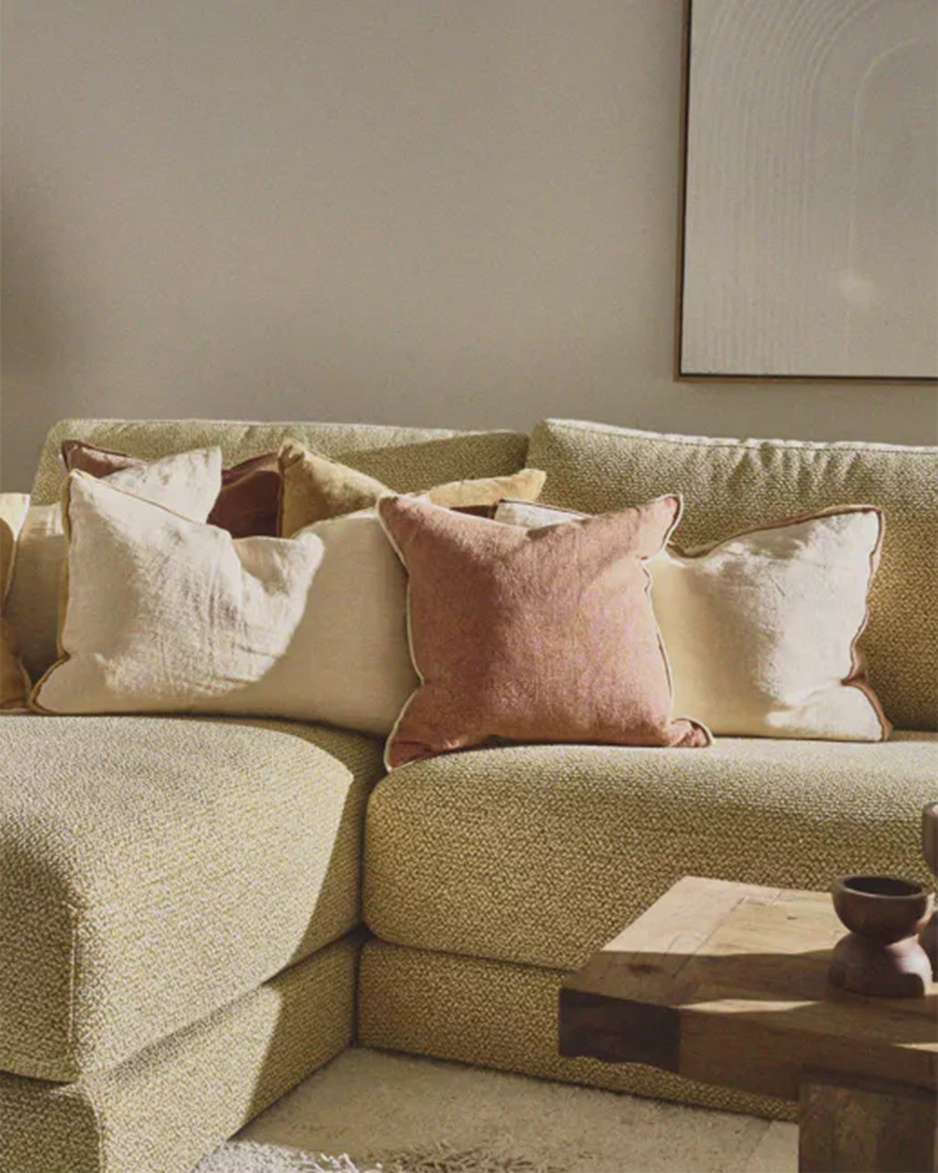 ALMOHADON OPPOSITES OCRE 45X45CM