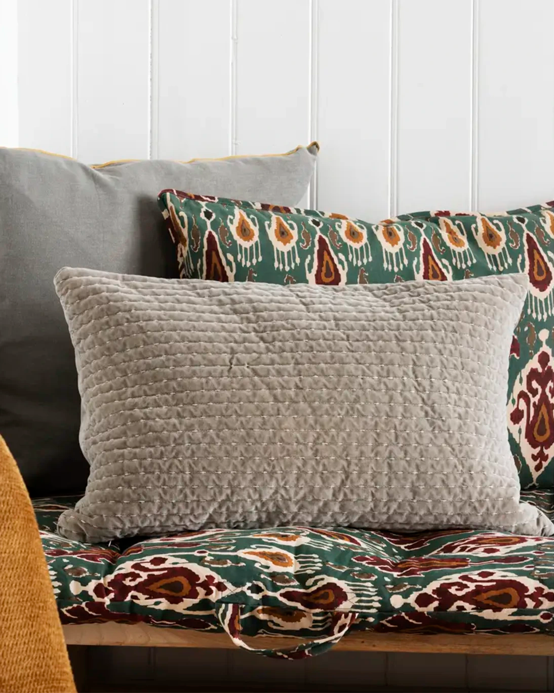 ALMOHADÓN IKAT 70X50CM