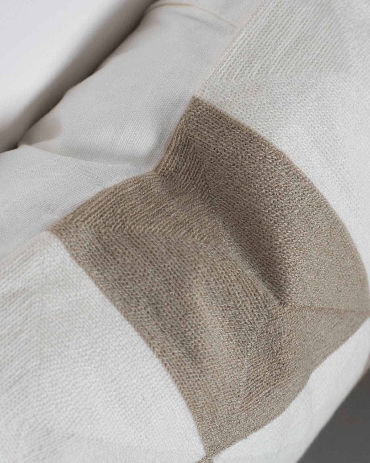 ALMOHADON SIDNEY 40X60CM