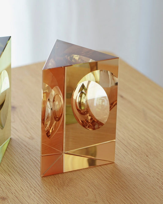 GLASS SCULPTURE 8.5X9.3X15.3CM