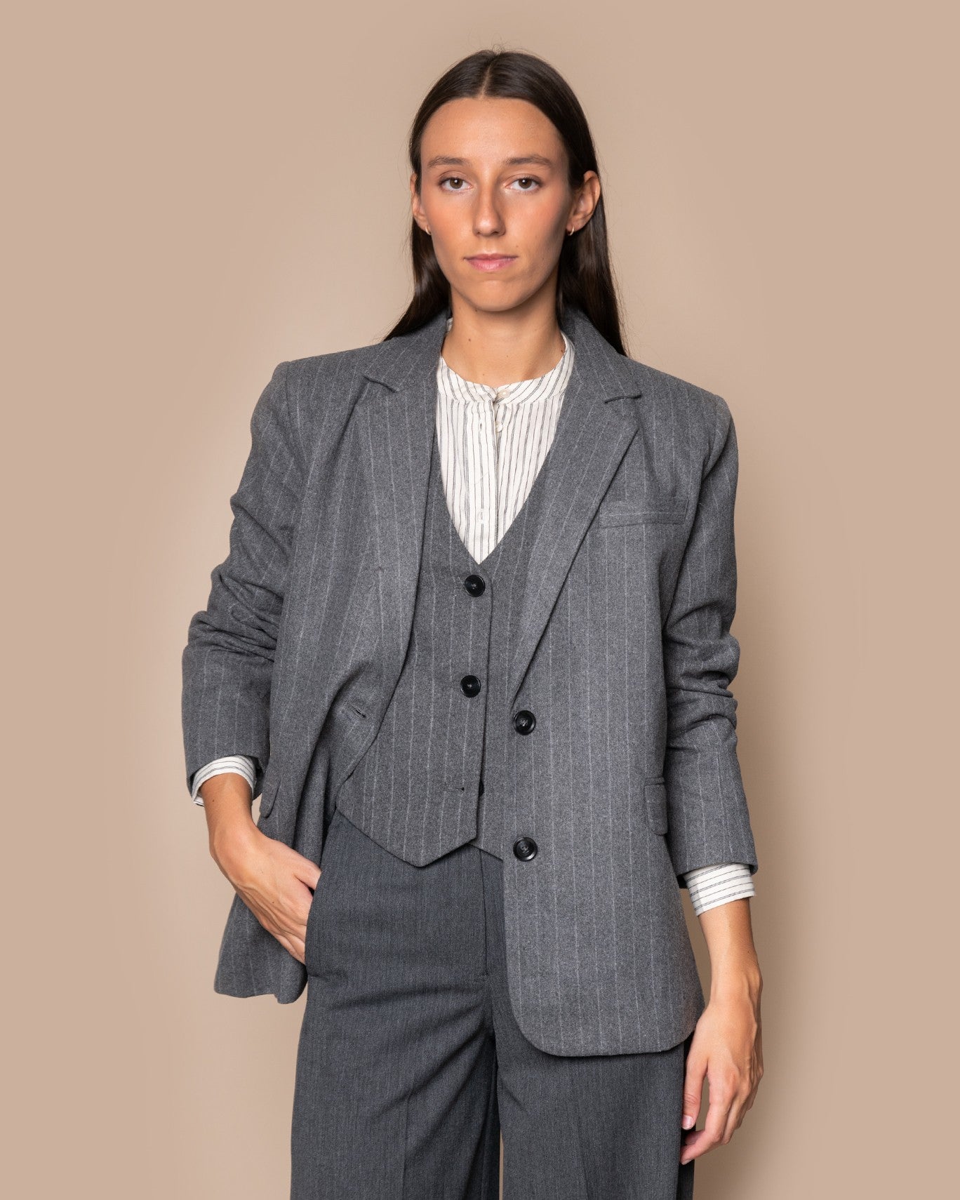 CHAQUETA NIKITA