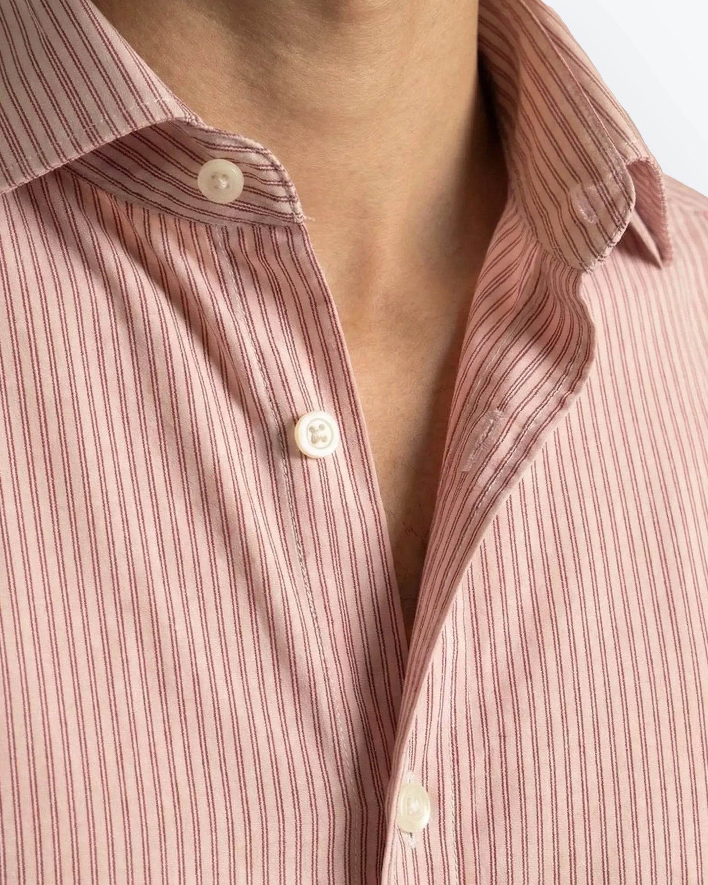 CAMISA ROSA CON RAYAS