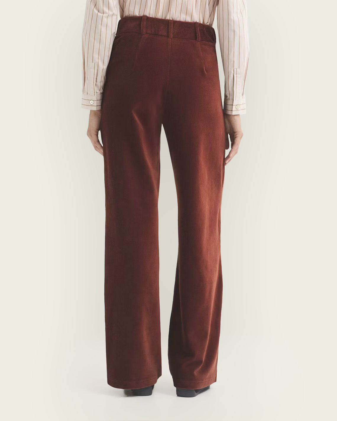 PANTALON PINZAS MICROPANA